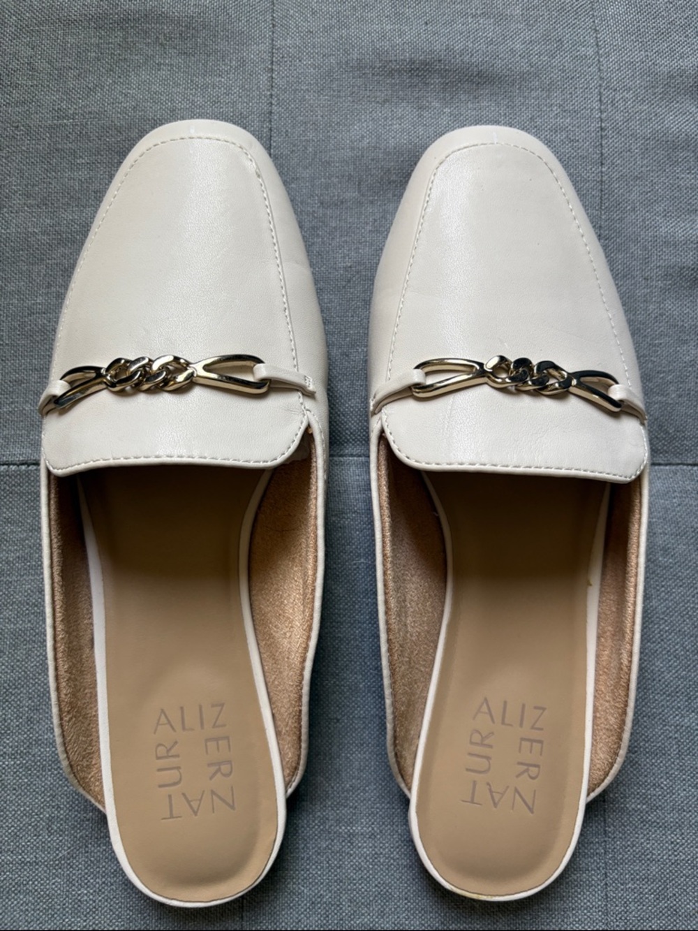 SOUL Naturalizer Cream Slip-On Chain-Accent Mules 7.5